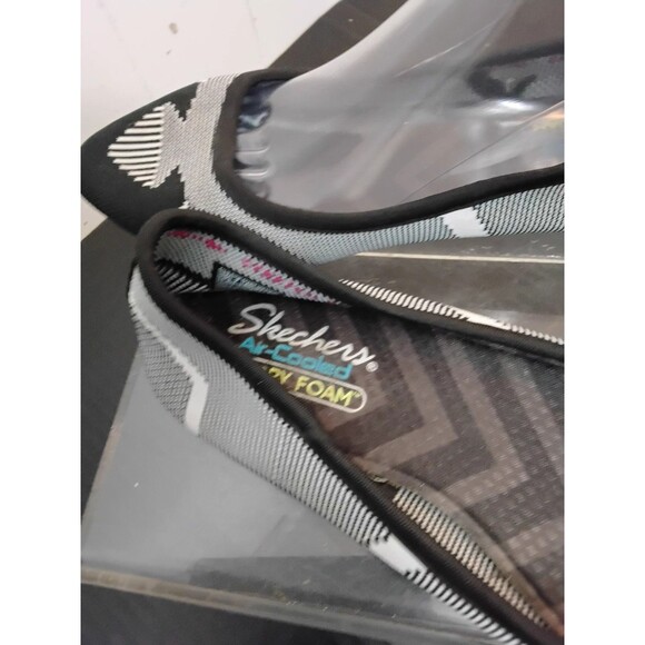 Skechers Air Cooled Memory Foam Black/Wht Woven Women's Slip On Shoes 10 EU 40 - Picture 5 of 6